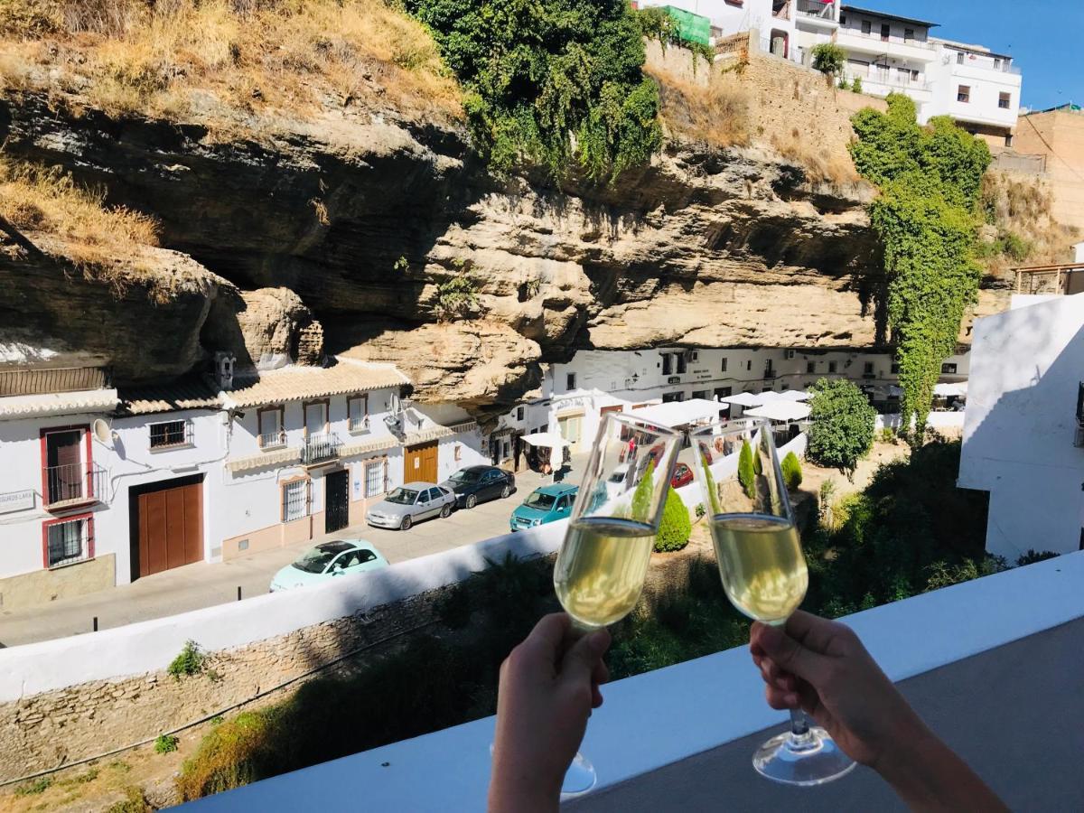 Holiday home Casa Bajo La Roca Setenil De Las Bodegas